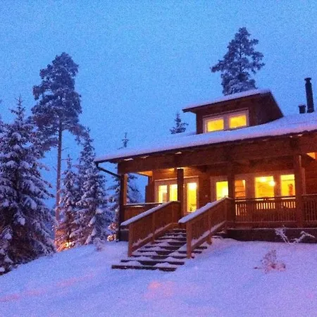 Holiday home Pyhaejaerven Lomakylae *