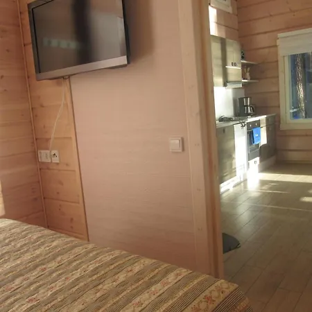 Vakantiehuis Pyhaejaerven Lomakylae *